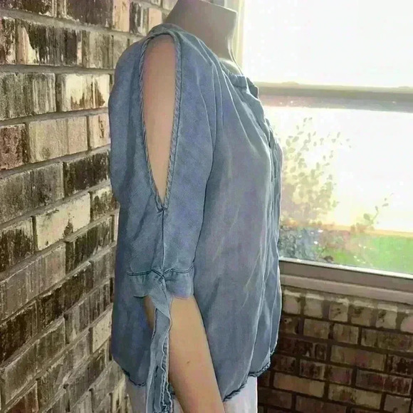 Velvet heart women's Mylee split- sleeve pullover blouse size M - Picture 3 of 6